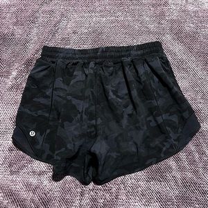 Lululemon Hotty Hot shorts - size 8 Tall